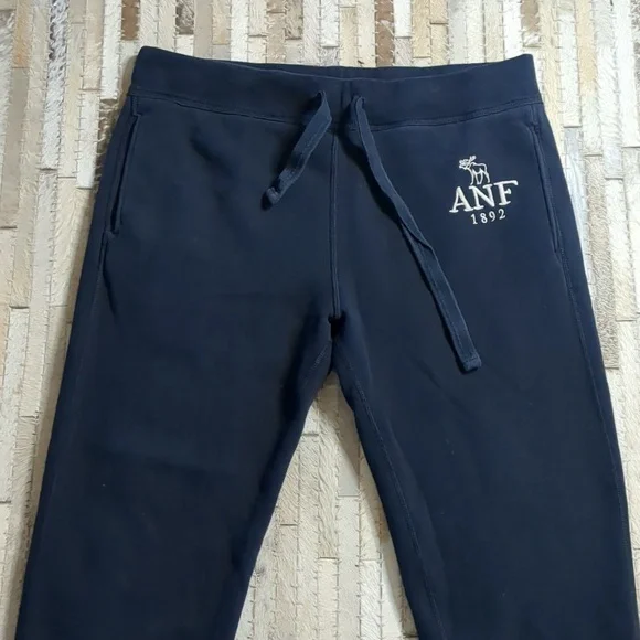 Vintage Abercrombie & Fitch Men's Y2K Navy Moose Embroidered Sweatpants - Picture 4 of 7